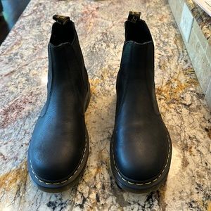 Men’s Doc Martens boots. Air cushioned soles. EXCELLENT condition. Worn twice.